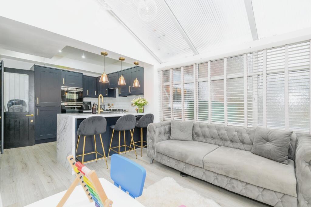 Additional image 4 of Netherlands Avenue, Bradford, BD6