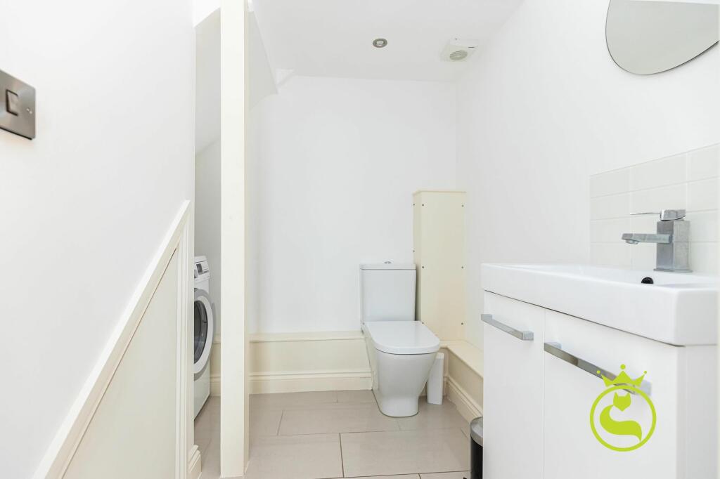 Additional image 18 of Town House- Cluster Views, Sandbanks Road, Whitecliff, Poole BH14