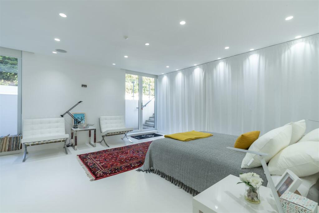 Additional image 15 of Whitecliff Road, Whitecliff