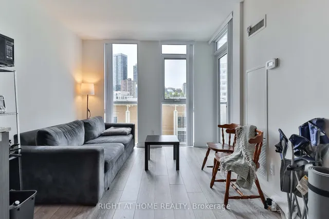 Additional image 37 of 159 Wellesley St Unit 406