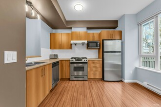 Additional image 4 of 9229 University Crescent