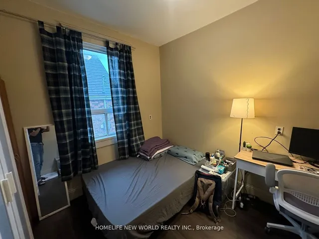 Additional image 7 of 61 Broadway Ave