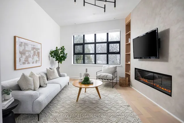 Additional image 15 of 235 Medland St Unit 207