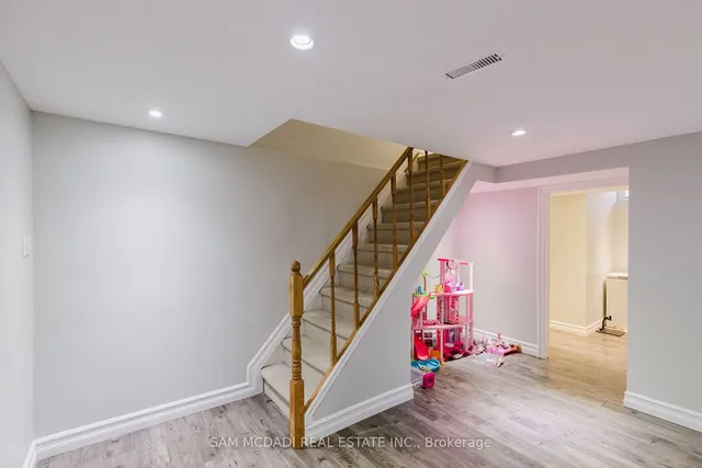 Additional image 8 of 2344 Devon Rd