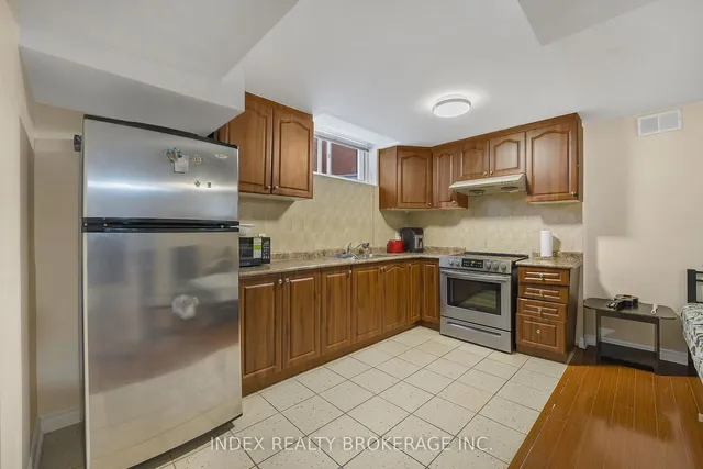 Additional image 29 of 33 Timberwolf Rd