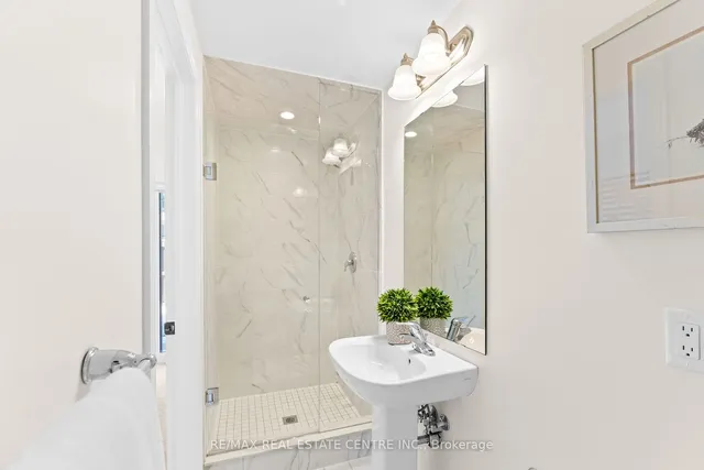 Additional image 10 of 16 Arcola St