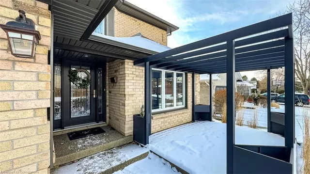 Additional image 3 of 12 Larkspur Cres