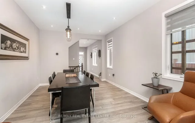 Additional image 6 of 949 logan Dr