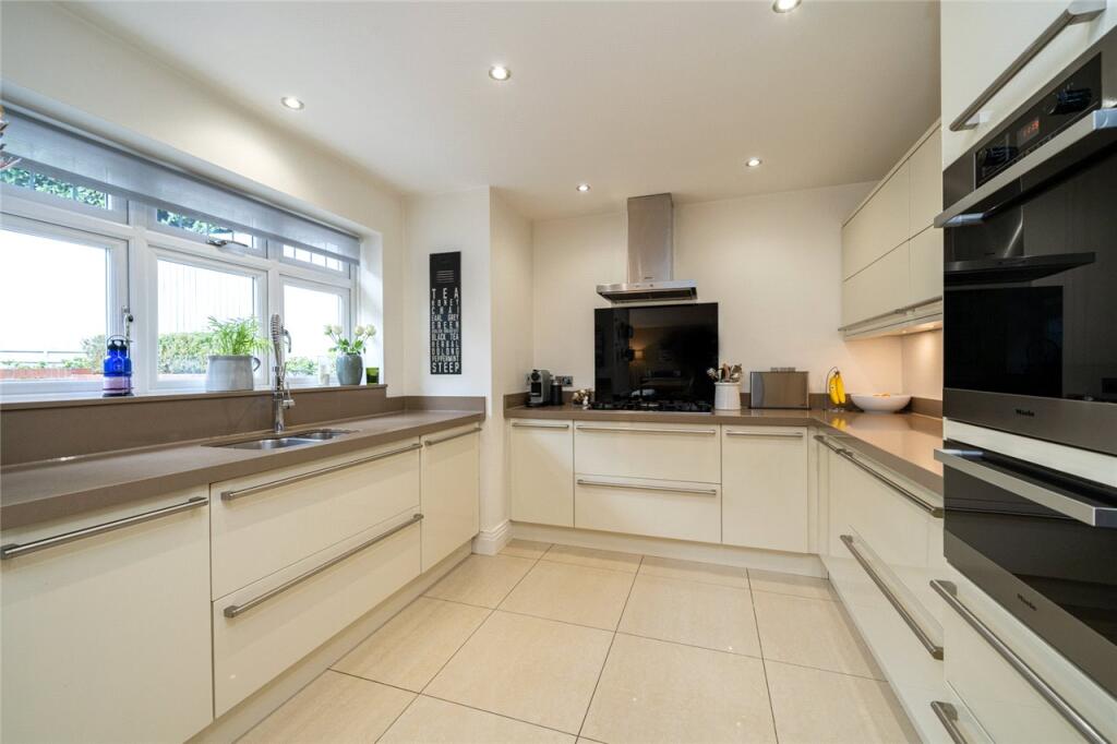 Additional image 5 of Park Rise, Harpenden, Hertfordshire, AL5