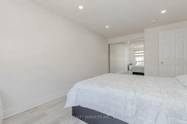 Additional image 18 of 13 Greenbush Crt