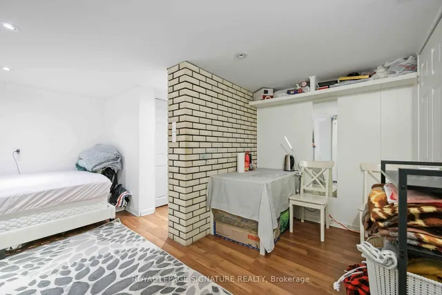 Additional image 28 of 41 Dixington Cres