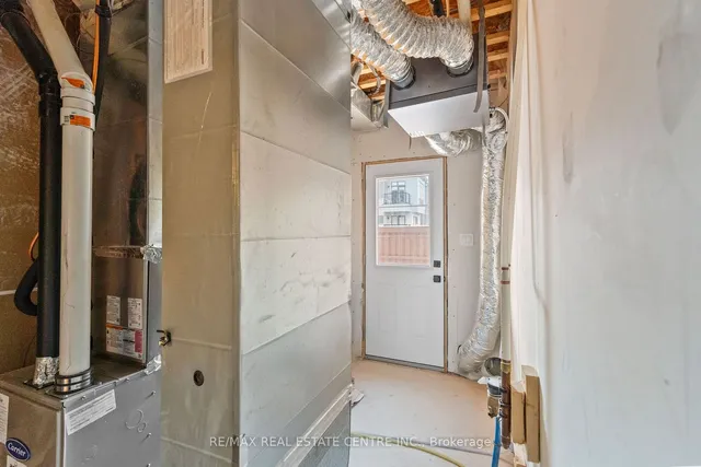 Additional image 35 of 16 Arcola St