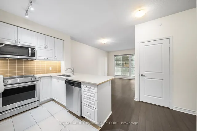 Additional image 7 of 39 Annie Craig Dr Unit 802