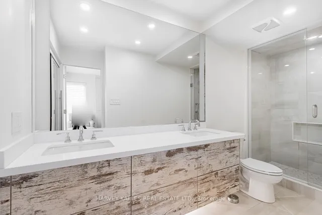 Additional image 25 of 144 Armour Blvd