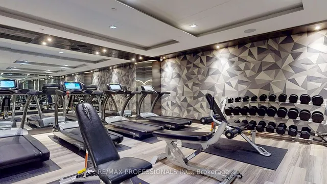 Additional image 29 of 15 Merchants Wharf Unit 1208