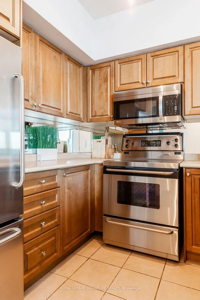 Additional image 18 of 5 Marine Parade Dr Unit 630