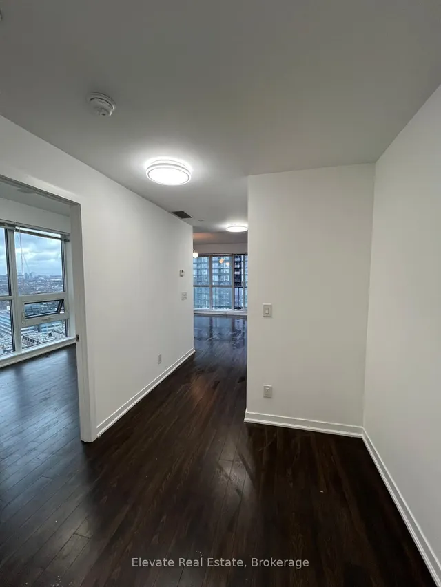 Additional image 11 of 51 East Liberty St Unit 2104