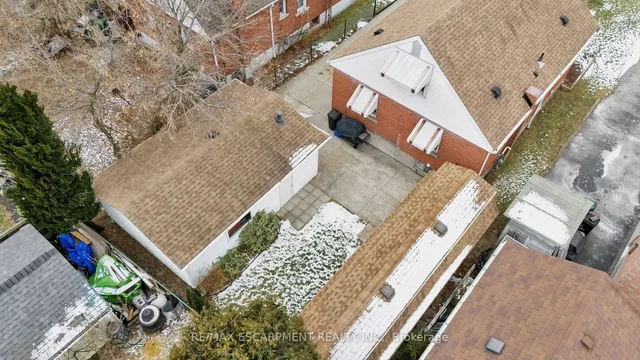 Additional image 32 of 131 East 42nd St