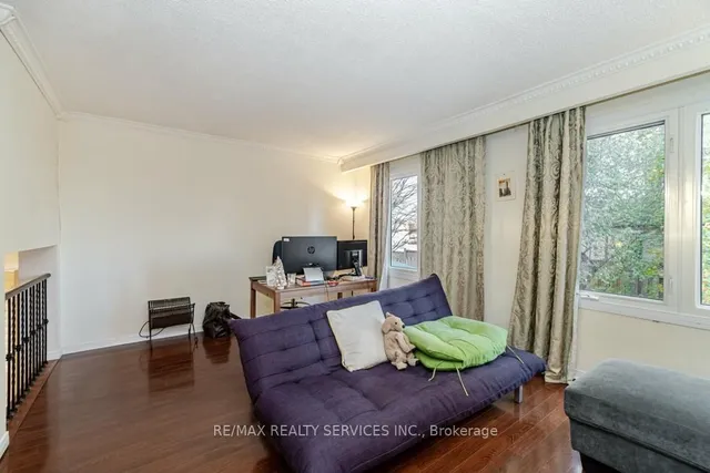 Additional image 10 of 13 Weybridge Tr