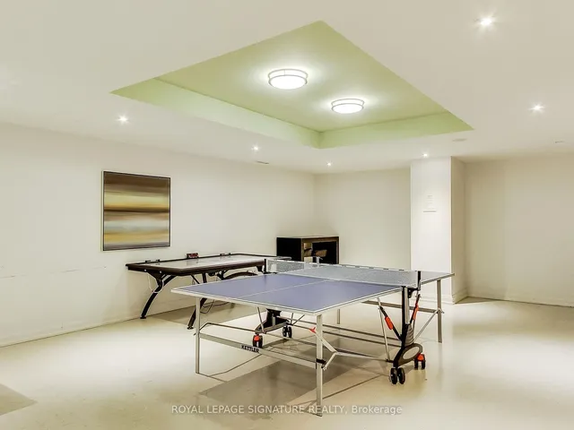 Additional image 27 of 65 East Liberty St Unit 408