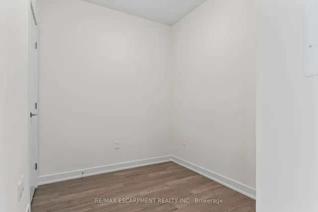 Additional image 8 of 212 King William St Unit 619