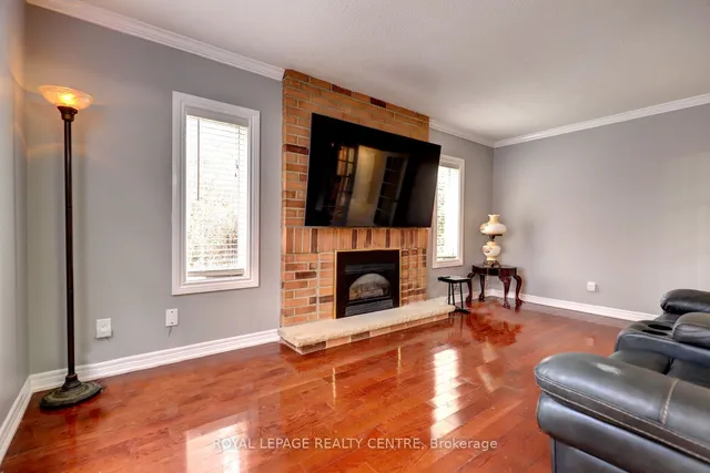 Additional image 17 of 3200 Hazelwood Ave