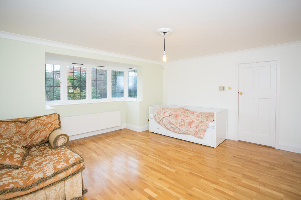 Additional image 18 of Marlborough Gate, St Albans, Herts, AL1