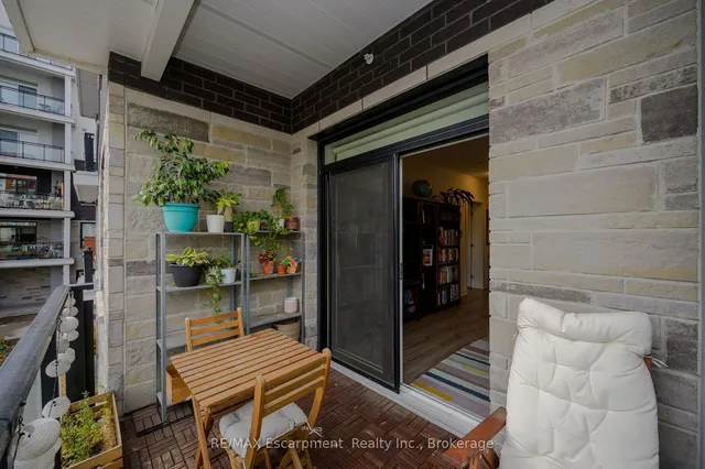 Additional image 32 of 320 PLAINS Rd Unit 220