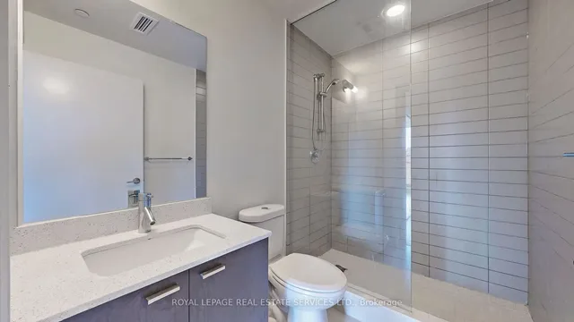 Additional image 10 of 30 Roehampton Ave Unit 413