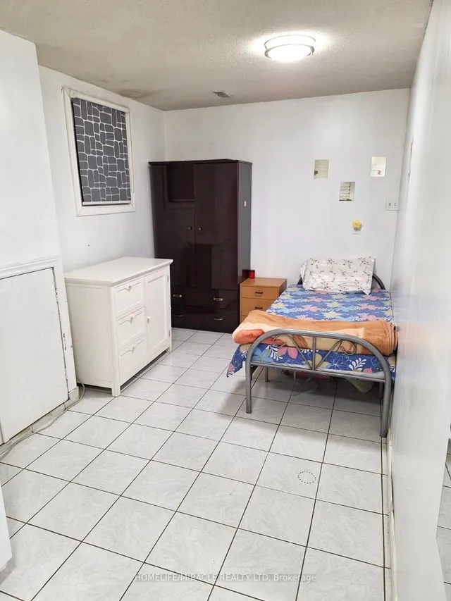 Additional image 18 of 3323 Jolliffe Ave