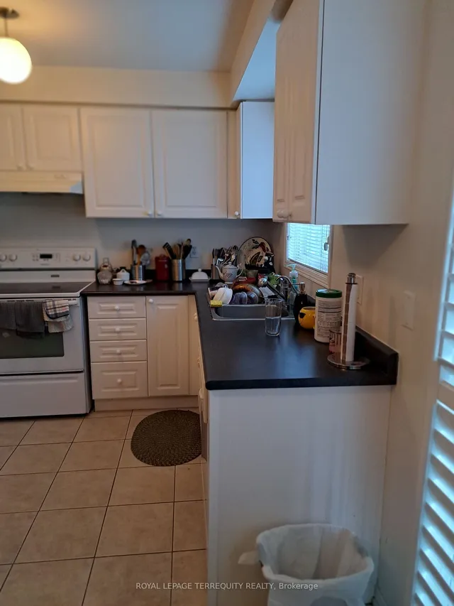 Additional image 8 of 4950 Albina Way Unit 70