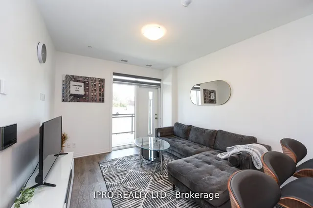 Additional image 16 of 95 Dundas St W St Unit 004