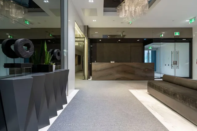 Additional image 5 of 6 Parkwood Ave Unit 303