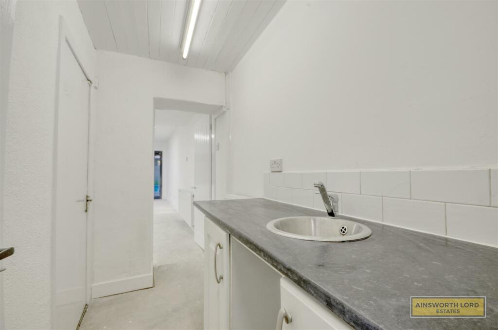 Additional image 5 of Retail Shop on Main Road, Duckworth Street, Darwen