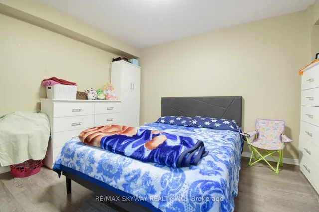 Additional image 34 of 21 Badger Ave