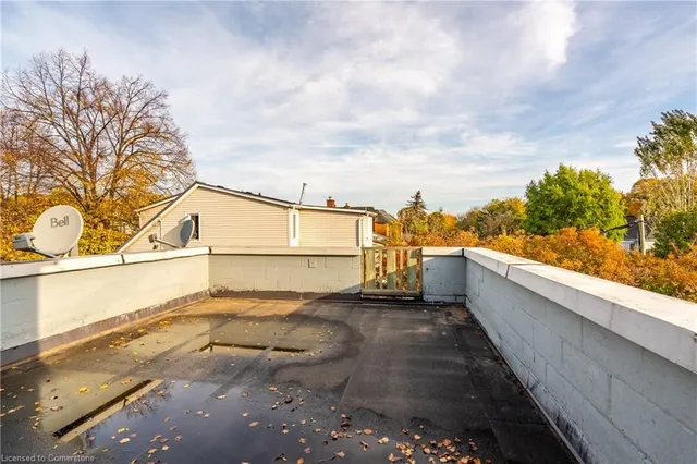 Additional image 24 of 1221-1223 Main St