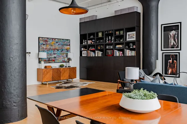 Additional image 4 of 245 Carlaw Ave Unit 210A