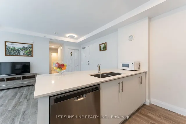 Additional image 17 of 1 Redfern Ave Unit 322