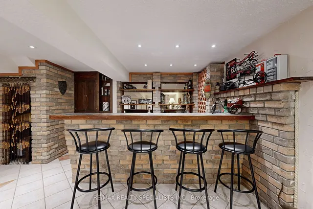 Additional image 33 of 39B Newington Cres