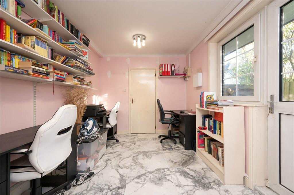 Additional image 14 of Aspen Close, Bricket Wood, St. Albans, Hertfordshire