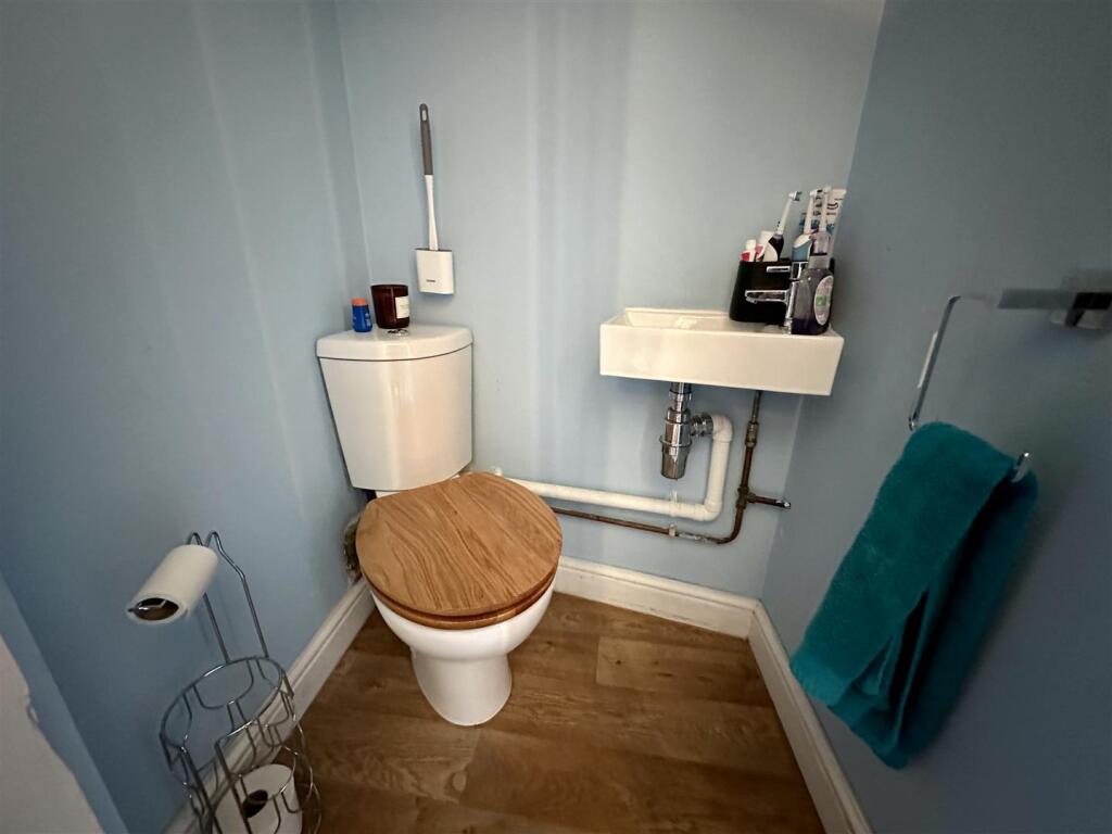 Additional image 14 of Avon Crescent, Alcester