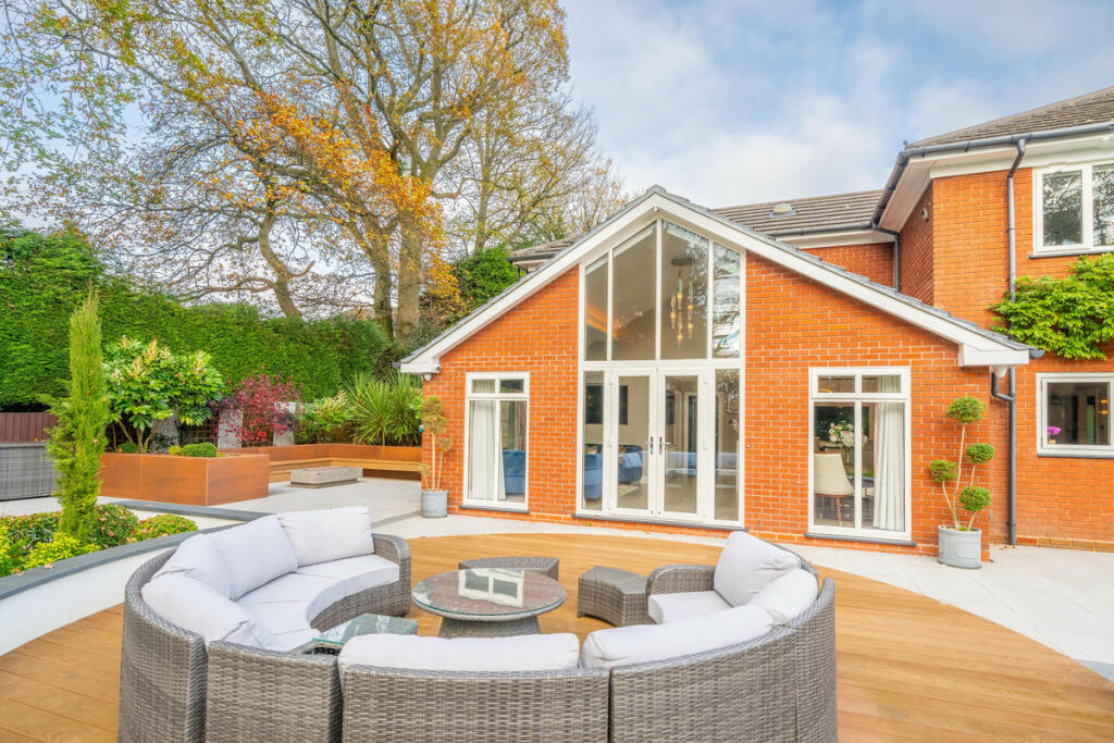 Additional image 39 of Denehurst Close, Barnt Green, Worcestershire B45 8HR