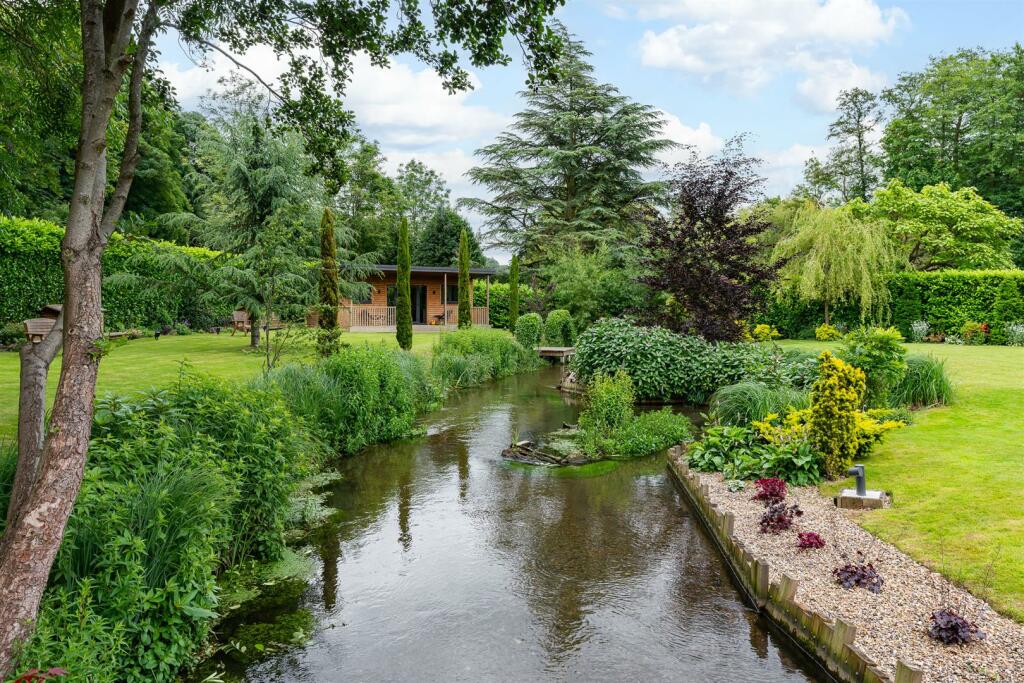 Additional image 23 of Hertford Road, Welwyn