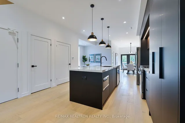 Additional image 8 of 53 Alameda Ave