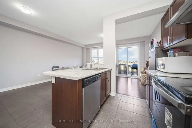 Additional image 10 of 98 Davenfield Circ