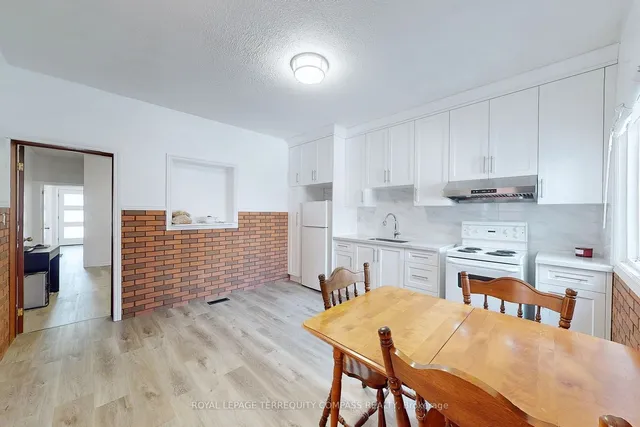 Additional image 10 of 560 Perth Ave