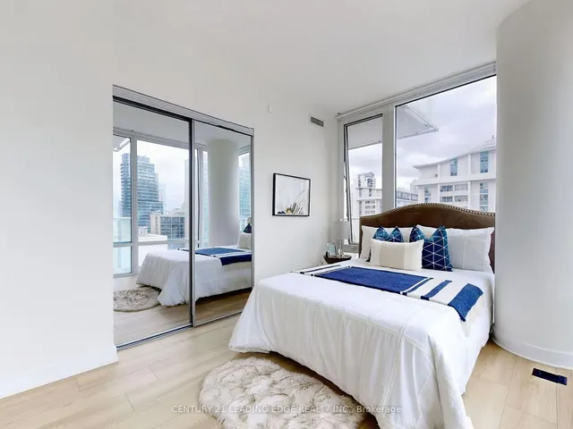 Additional image 13 of 501 Yonge St Unit 1009