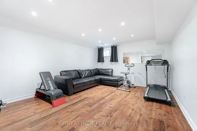 Additional image 36 of 2525 Gerrard St