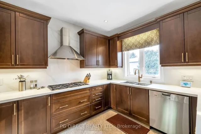 Additional image 4 of 5 Laura Ellis Crt