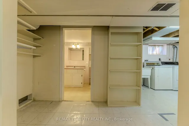 Additional image 25 of 547 Roxborough Ave